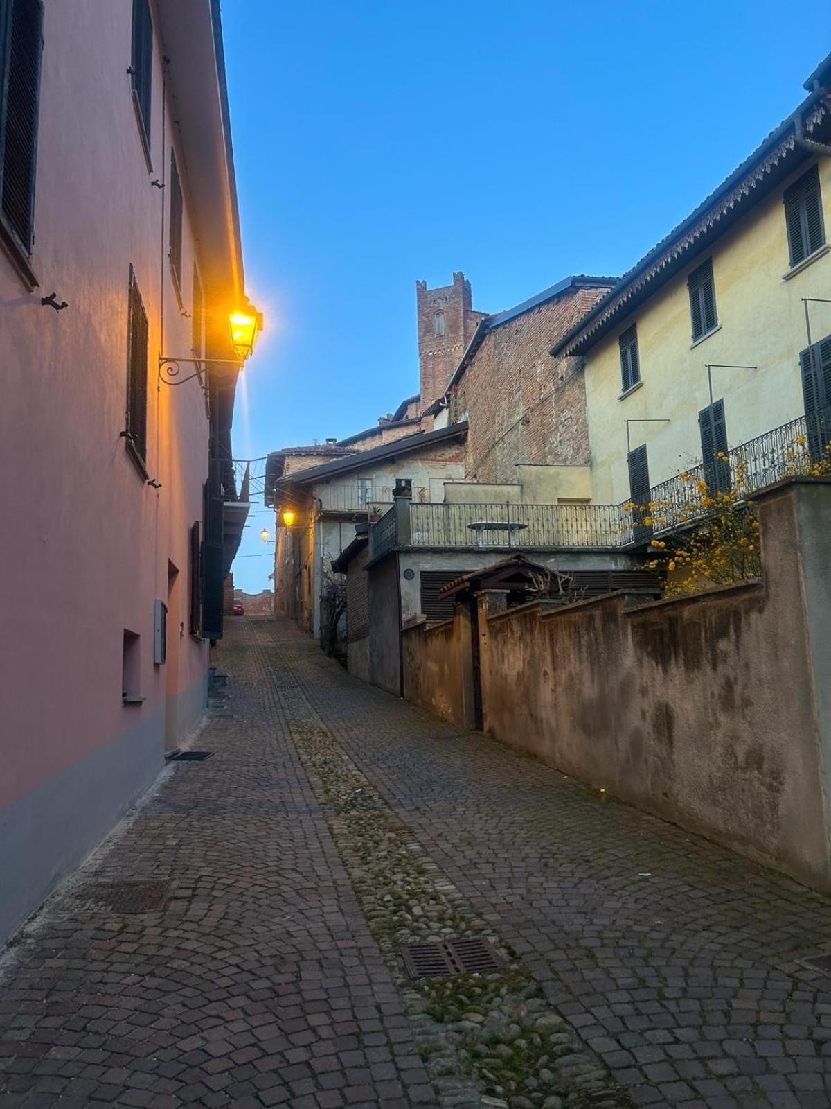 Hotel Al Vicolo Uno Montemagno  Esterno foto