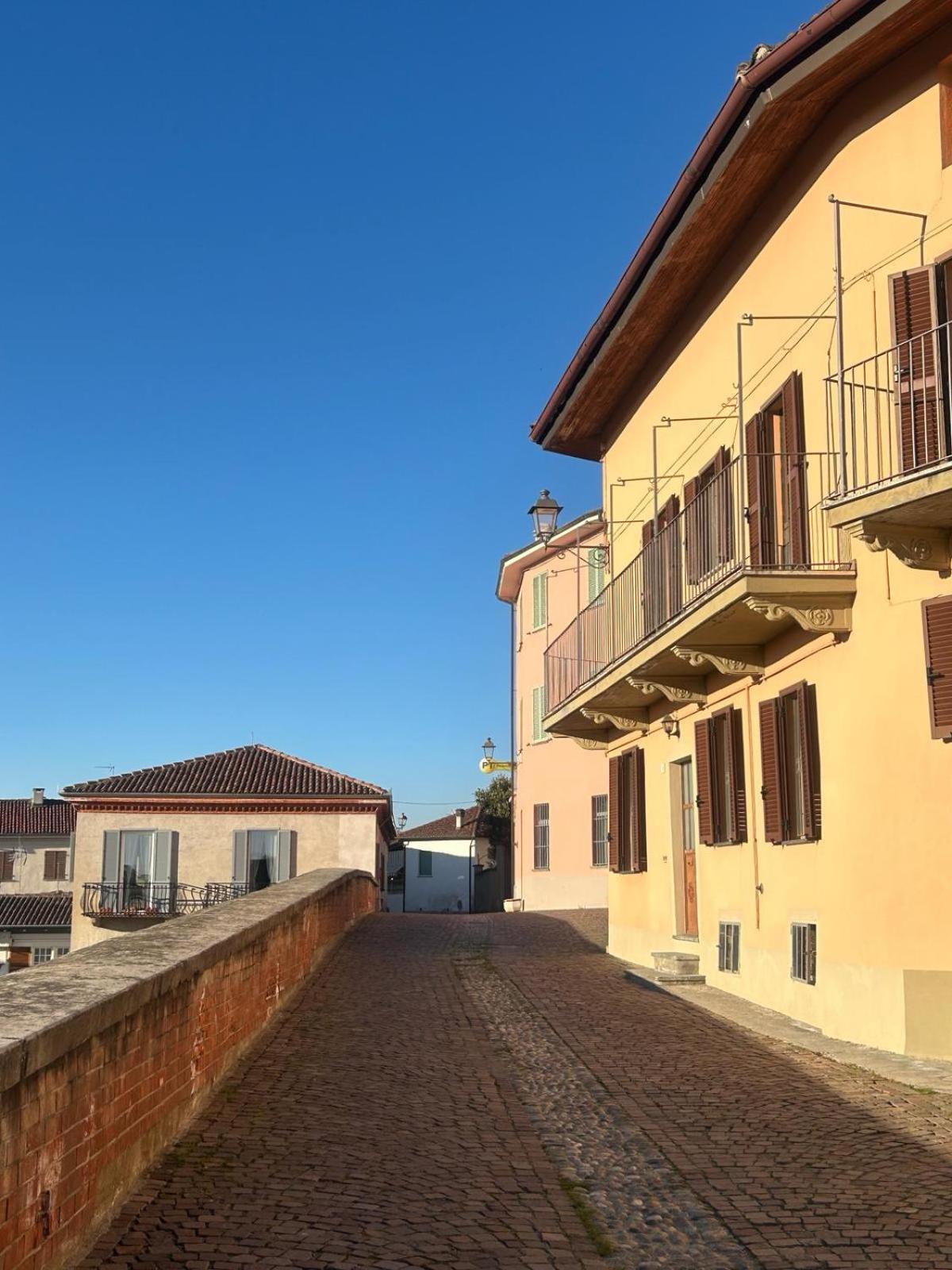 Hotel Al Vicolo Uno Montemagno  Esterno foto