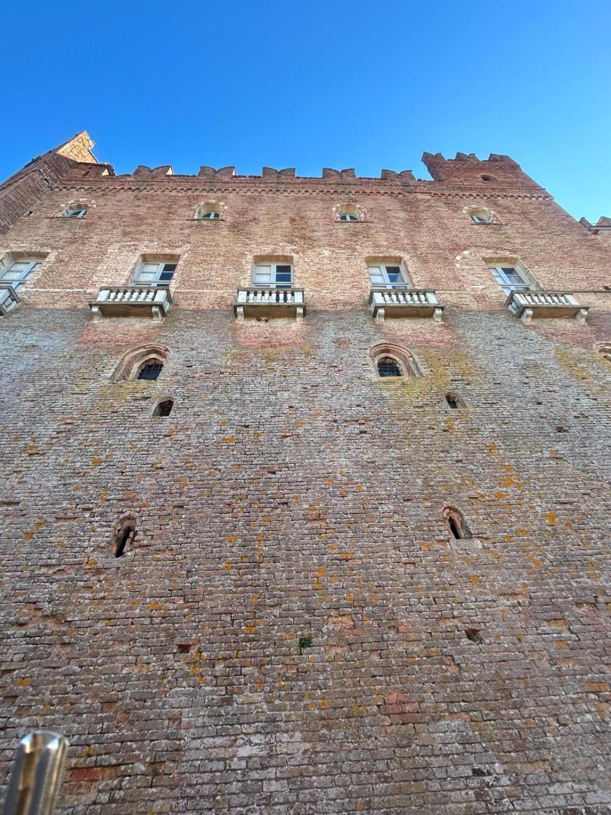 Hotel Al Vicolo Uno Montemagno  Esterno foto